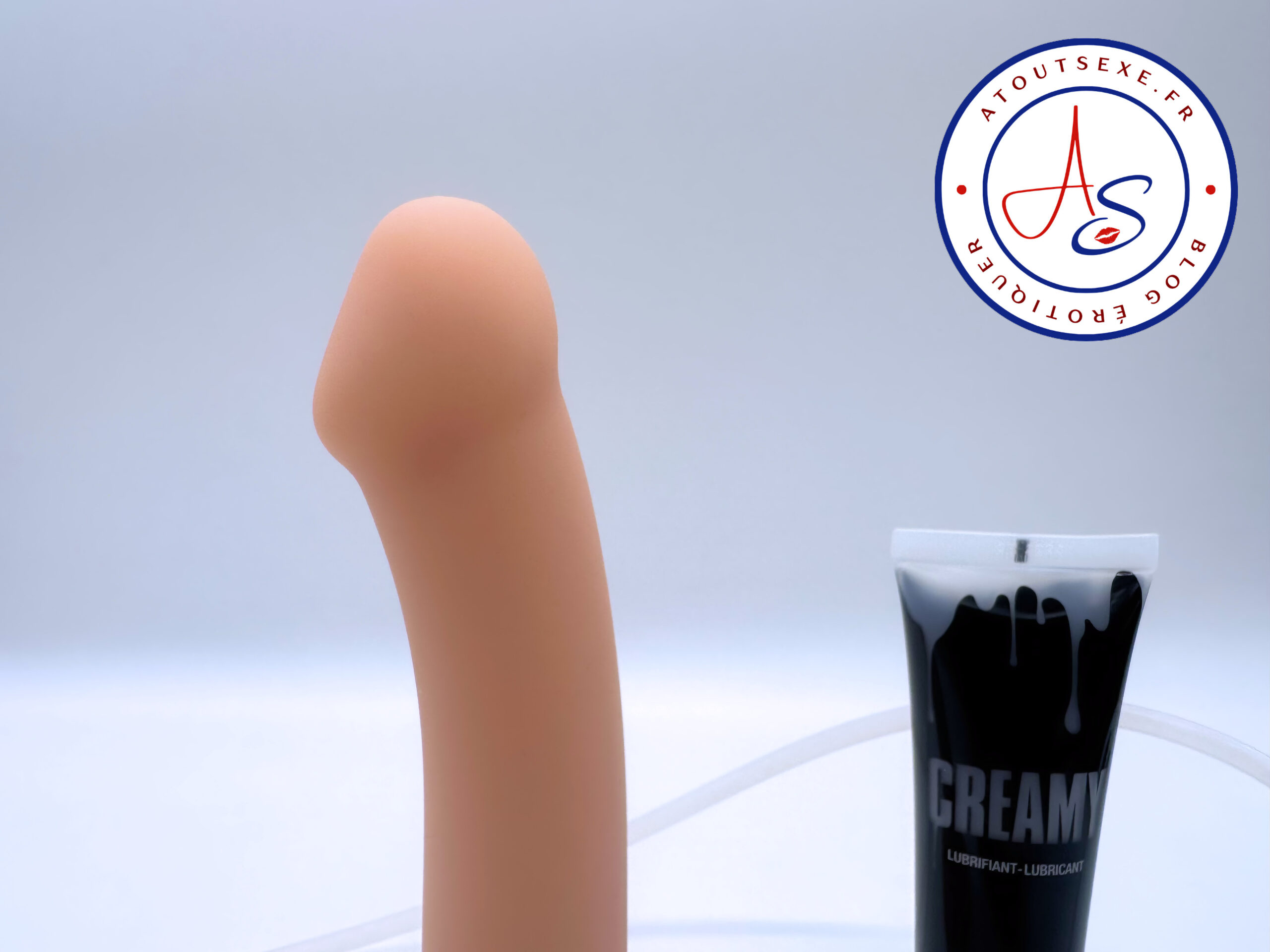 strapon dildo ejaculateur